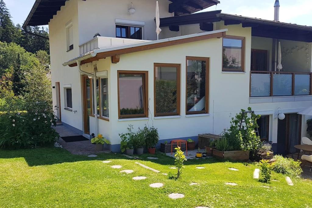 Wohnung Mit Balkon In Velden - Appartment Berge Bytilly Velden am Wörthersee Esterno foto